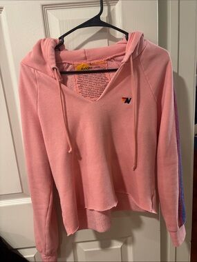 Aviator Nation baby pink cropped v-neck hooded sweatshirt ladies size Small chic